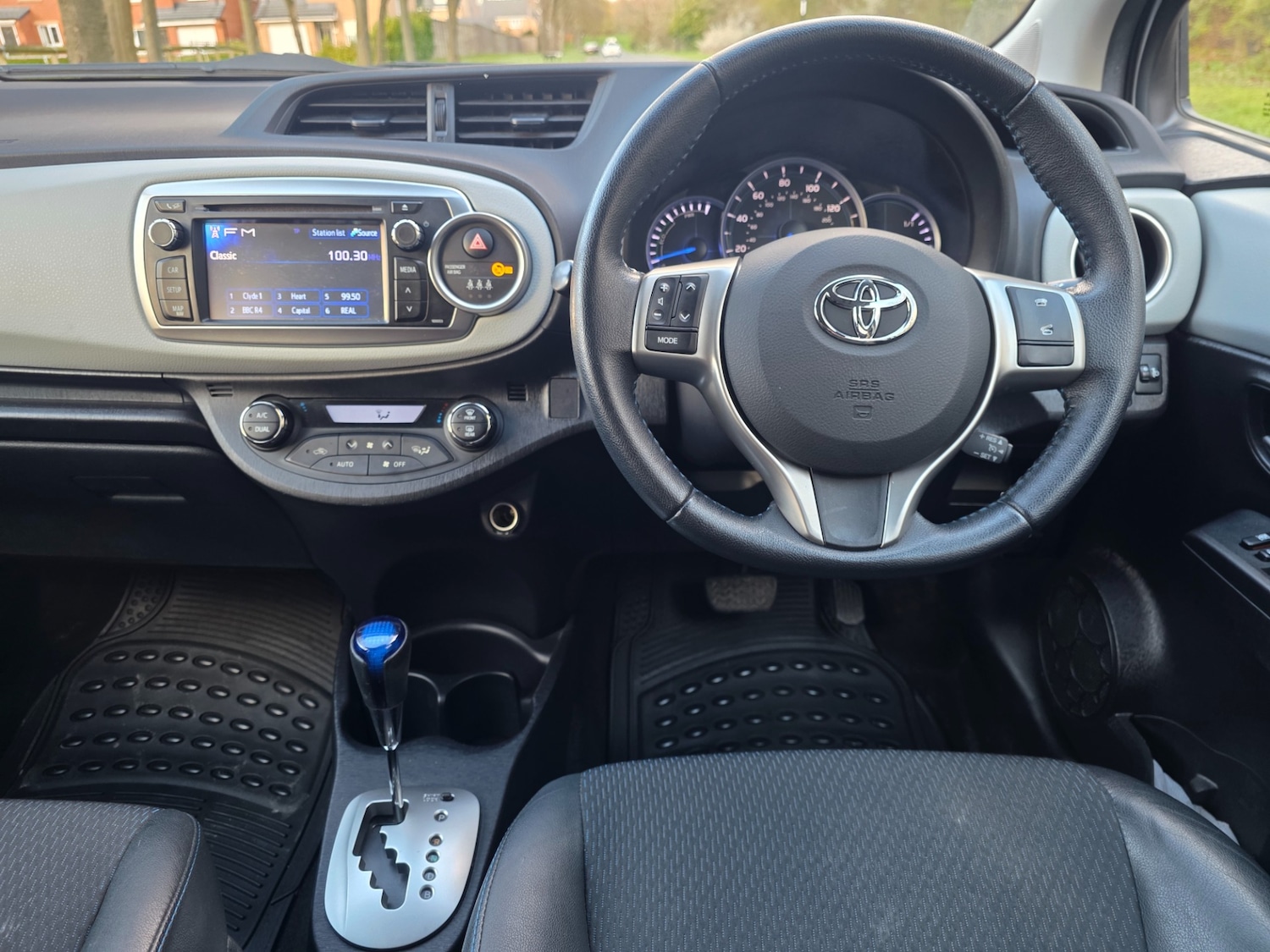 Used Toyota Yaris 2014 for sale - 78102567: Photo 35