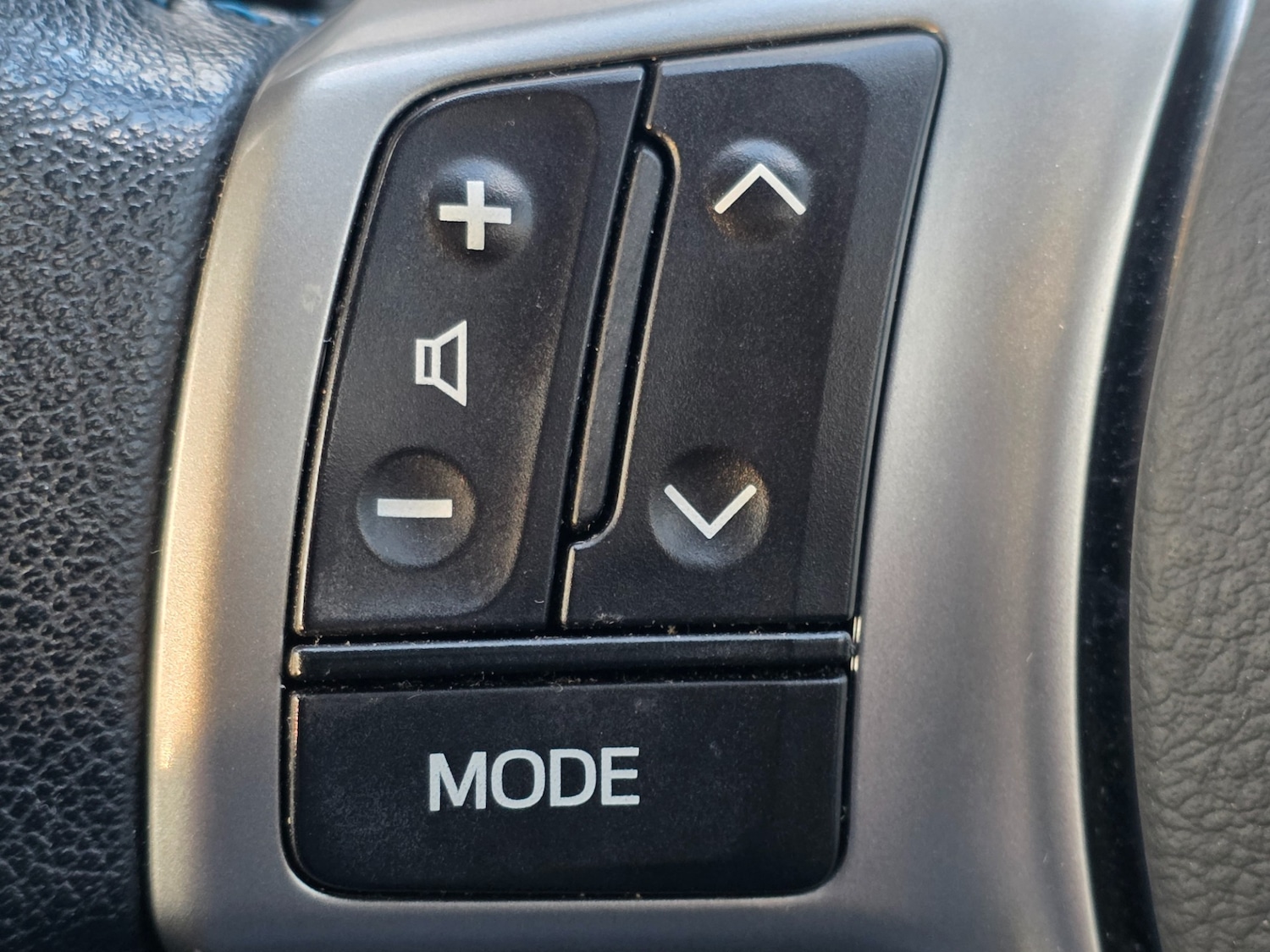 Used Toyota Yaris 2014 for sale - 78102567: Photo 37