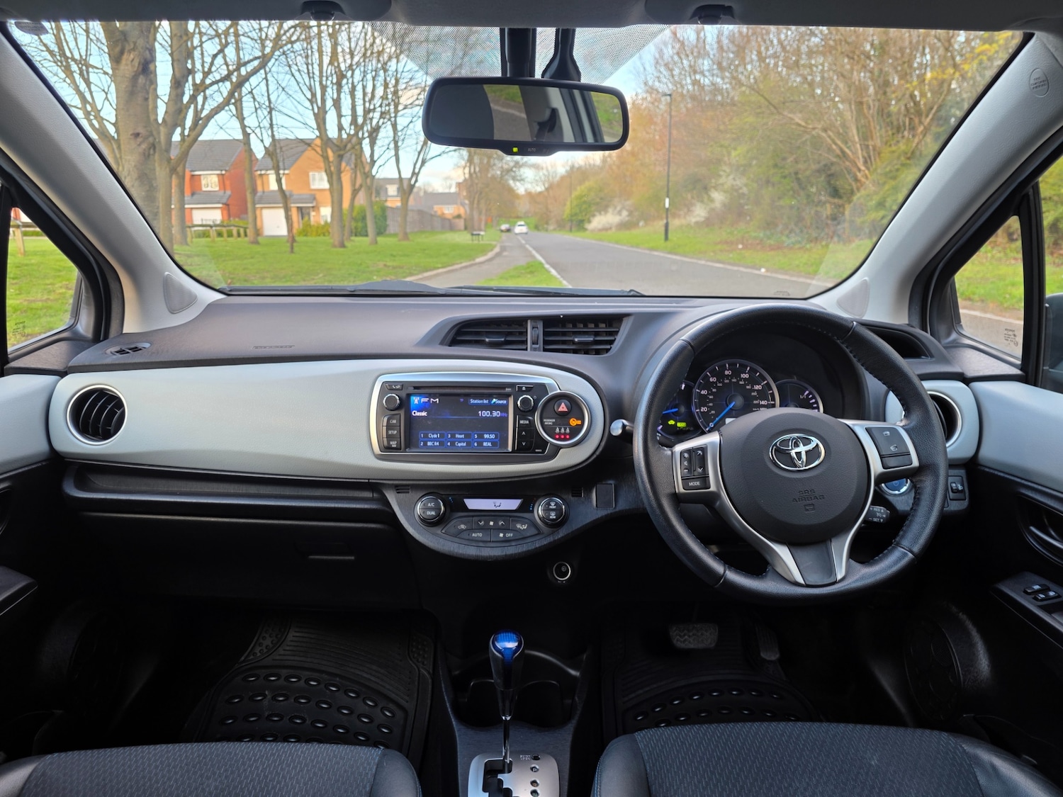 Used Toyota Yaris 2014 for sale - 78102567: Photo 6