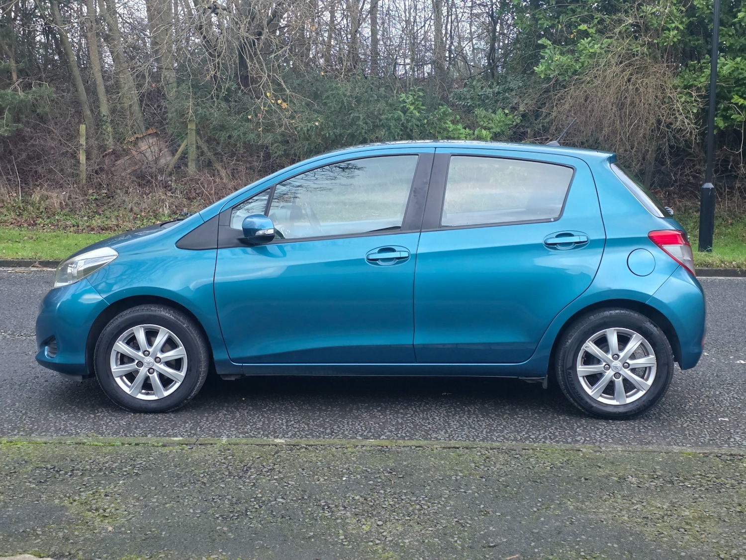 Used Toyota Yaris 2012 for sale - 77292696: Photo 22