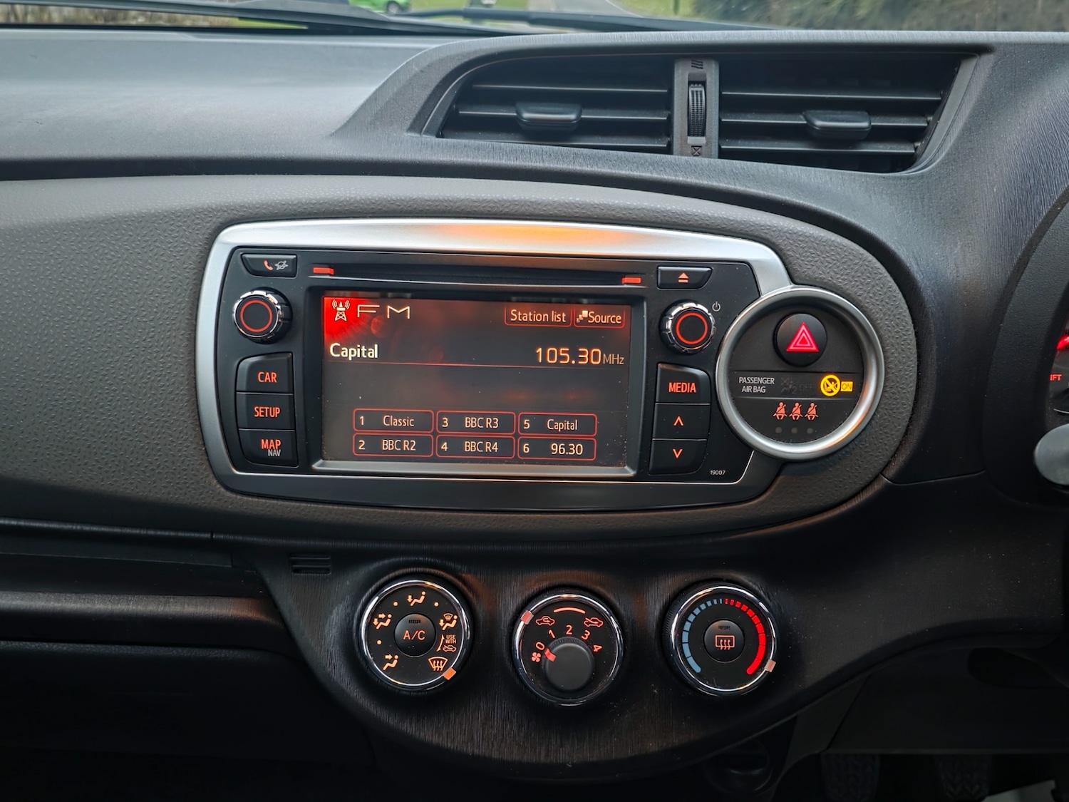 Used Toyota Yaris 2012 for sale - 77292696: Photo 28