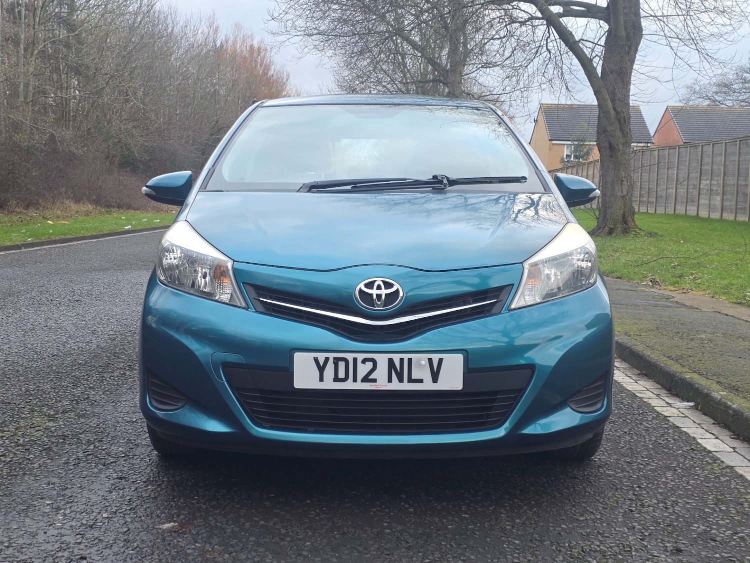 Used Toyota Yaris 2012 for sale - 77292696: Photo 3