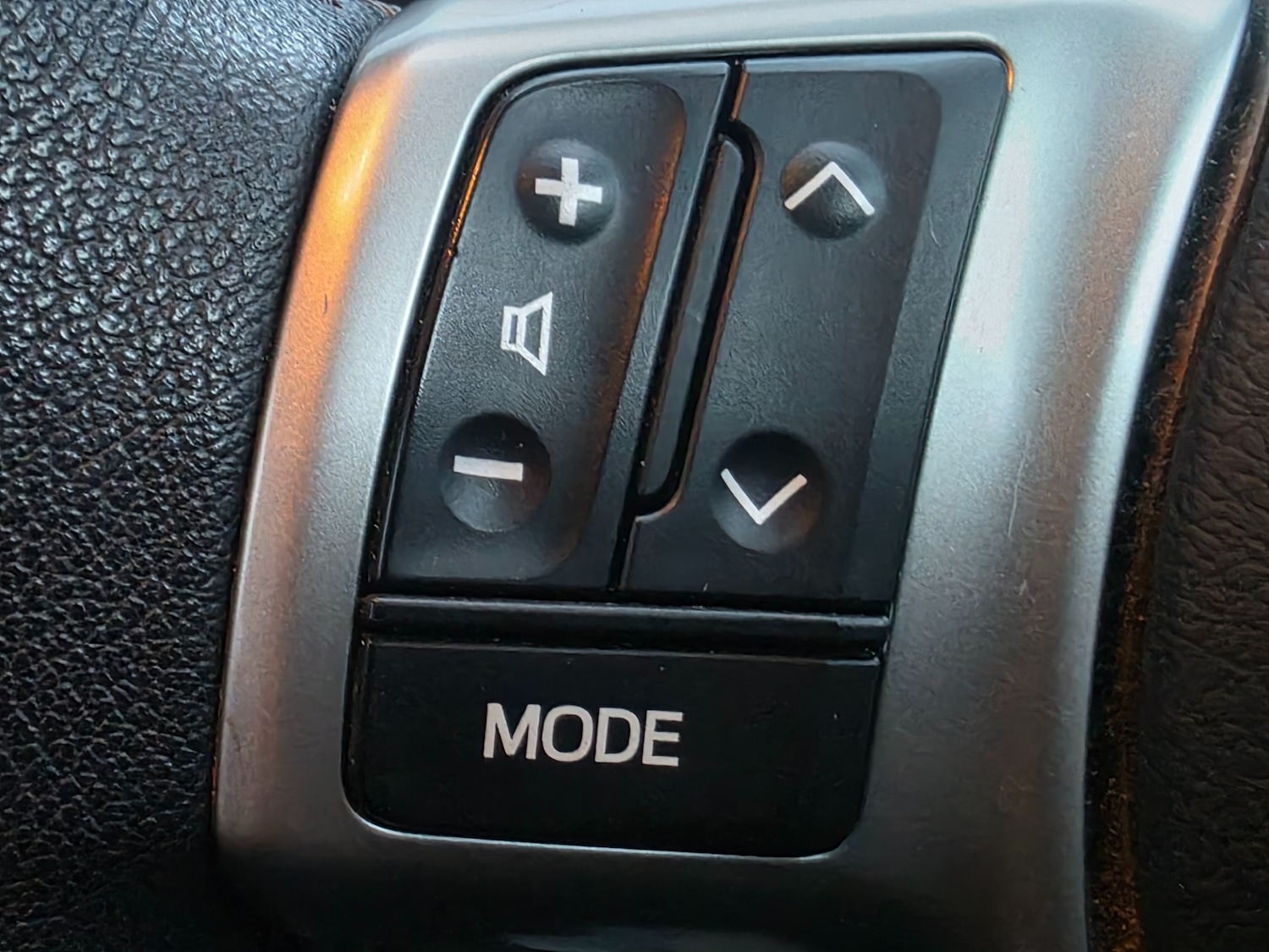 Used Toyota Yaris 2012 for sale - 77292696: Photo 39