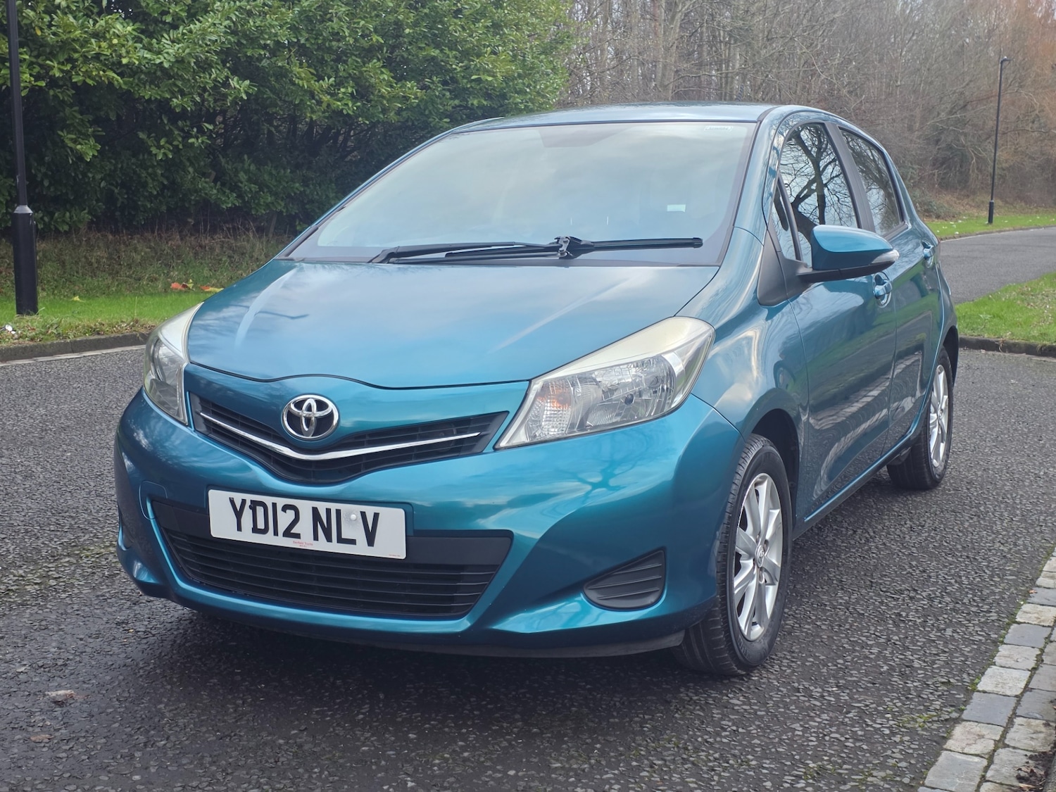 Used Toyota Yaris 2012 for sale - 77292696: Photo 4