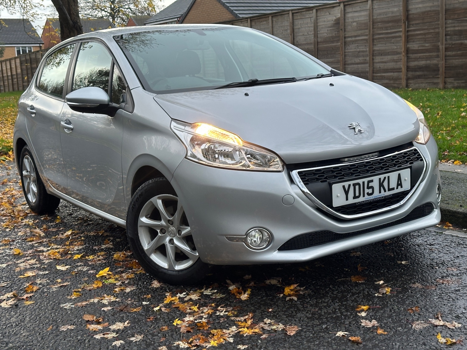 Used Peugeot 208 2015 for sale - 76563912: Photo 12