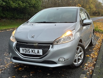Used Peugeot 208 2015 for sale - 76563912: Photo