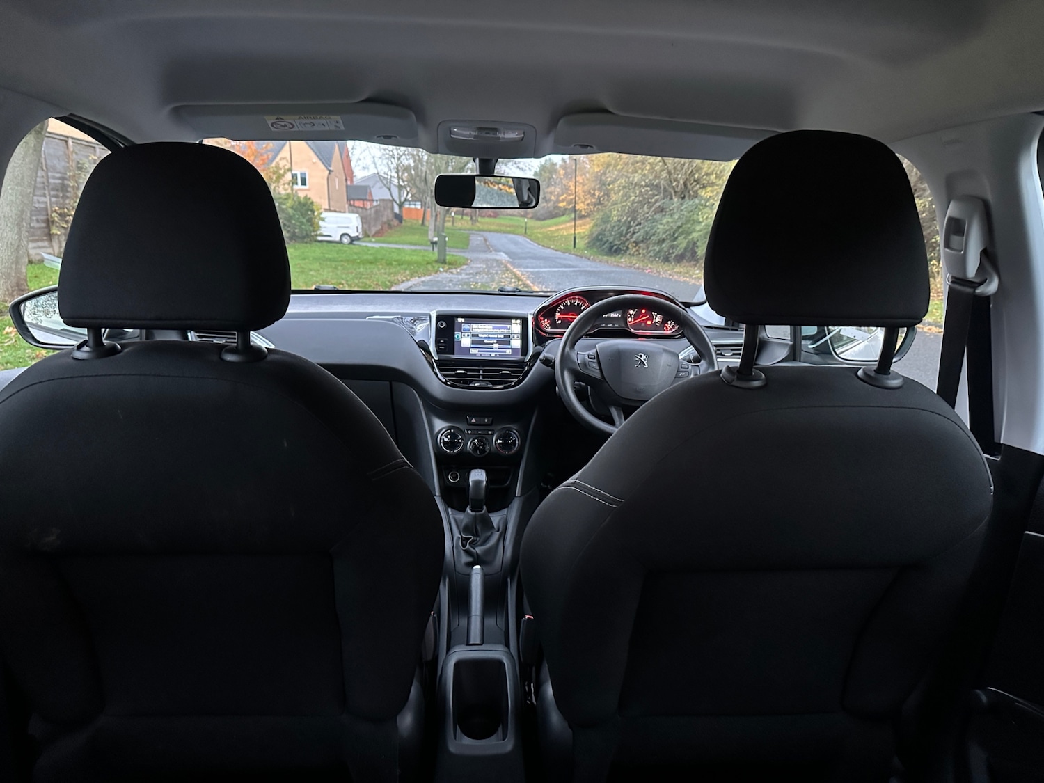 Used Peugeot 208 2015 for sale - 76563912: Photo 25