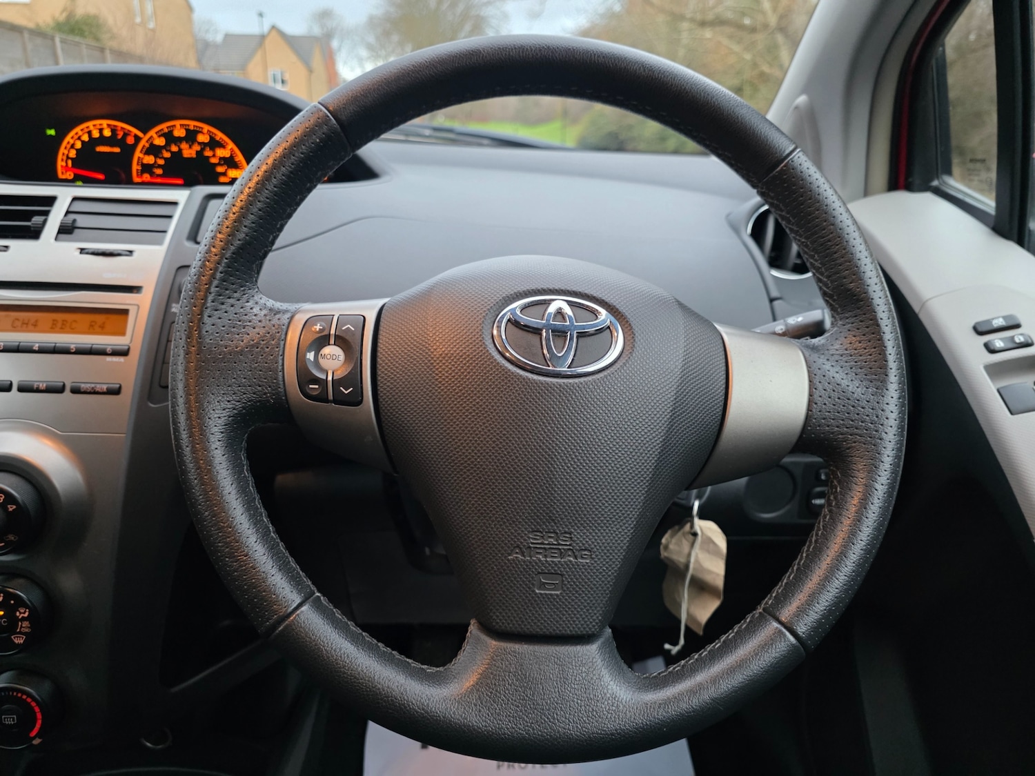 Used Toyota Yaris 2010 for sale - 76939998: Photo 20