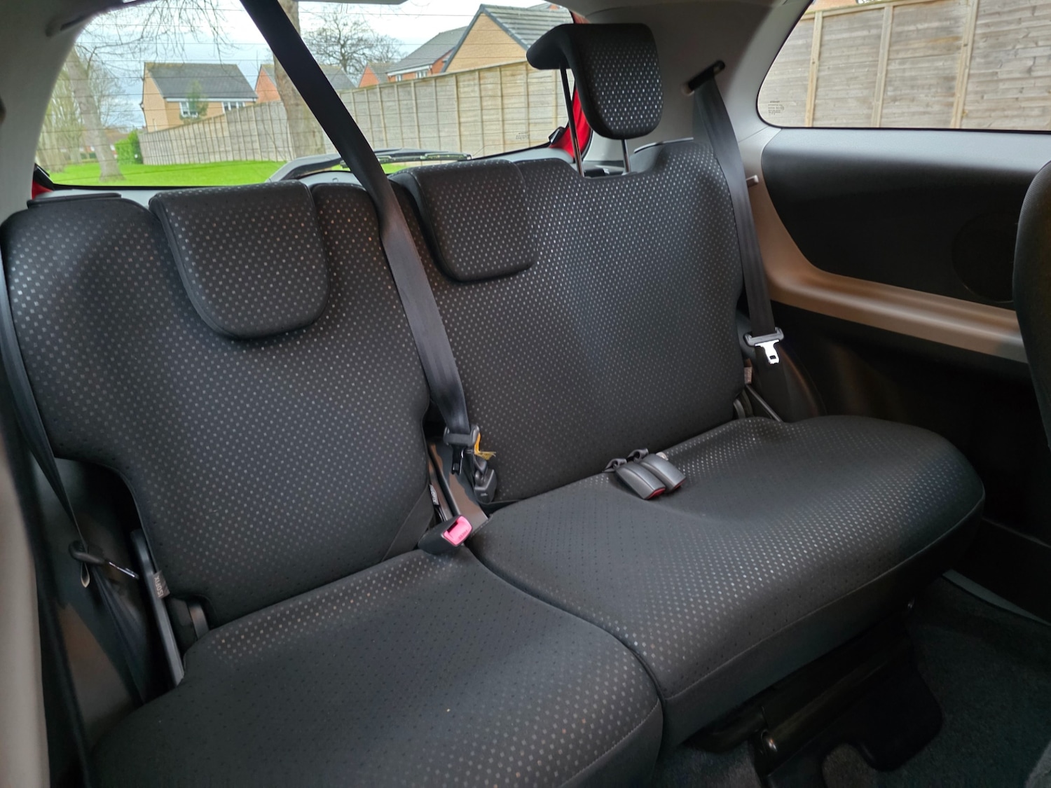 Used Toyota Yaris 2010 for sale - 76939998: Photo 22