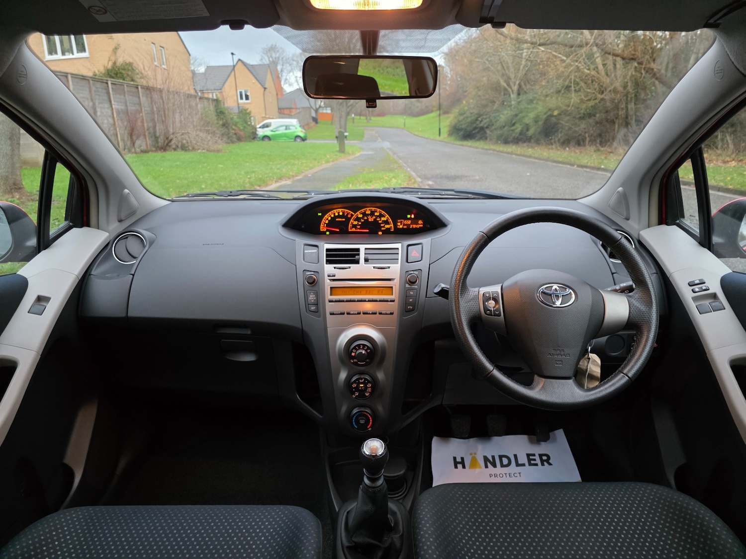 Used Toyota Yaris 2010 for sale - 76939998: Photo 7