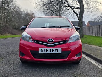 Used Toyota Yaris 2013 for sale - 77823190: Photo