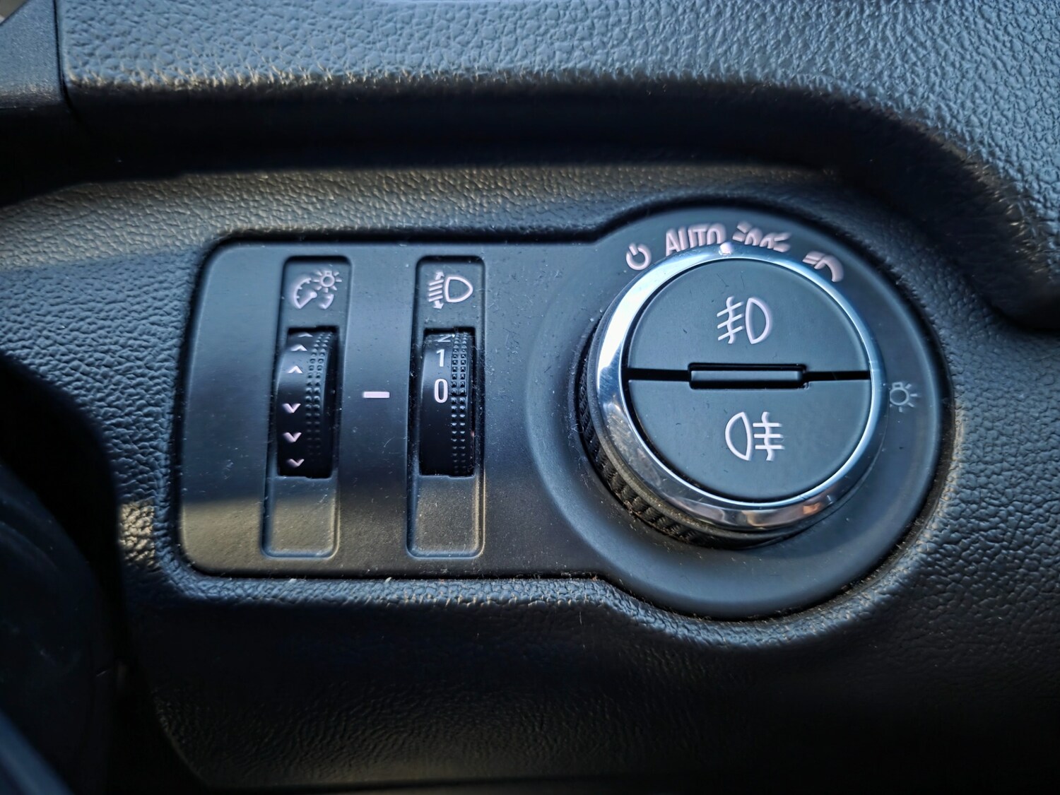 Used Vauxhall Insignia 2014 for sale - 77884485: Photo 36