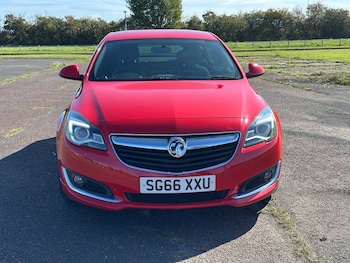 Used Vauxhall Insignia 2016 for sale - 76018648: Photo 2