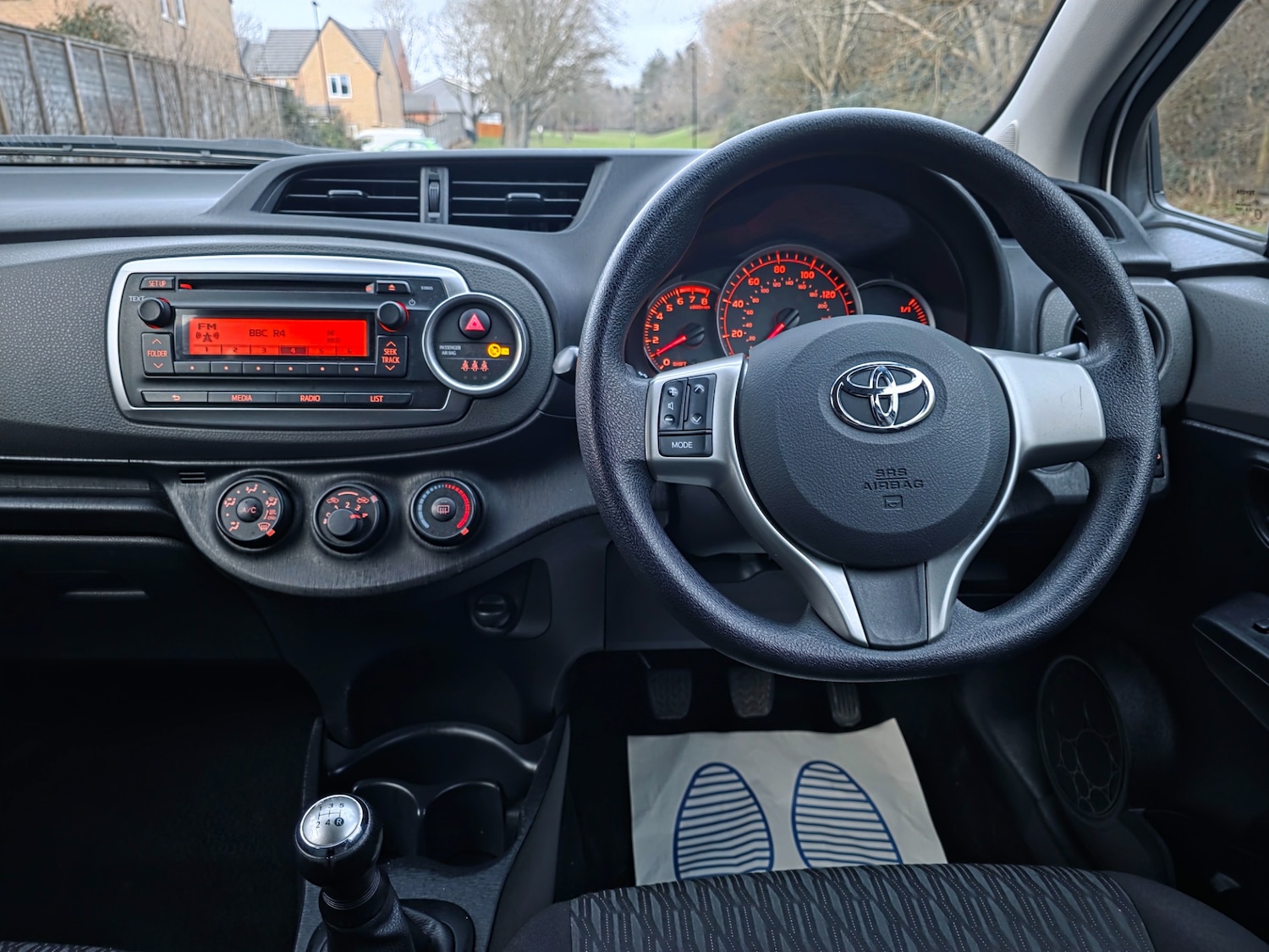 Used Toyota Yaris 2012 for sale - 77599925: Photo 13