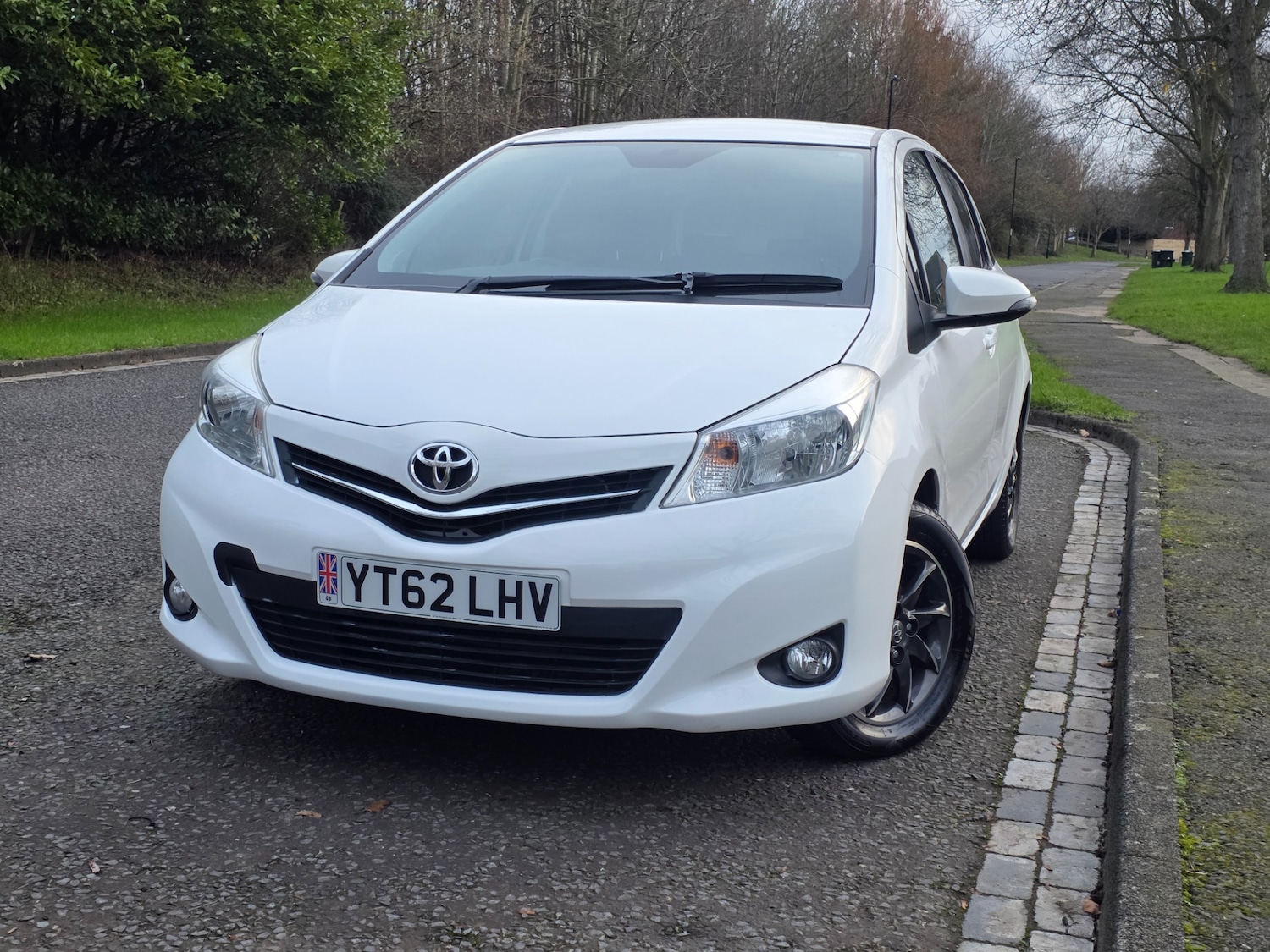Used Toyota Yaris 2012 for sale - 77599925: Photo 18