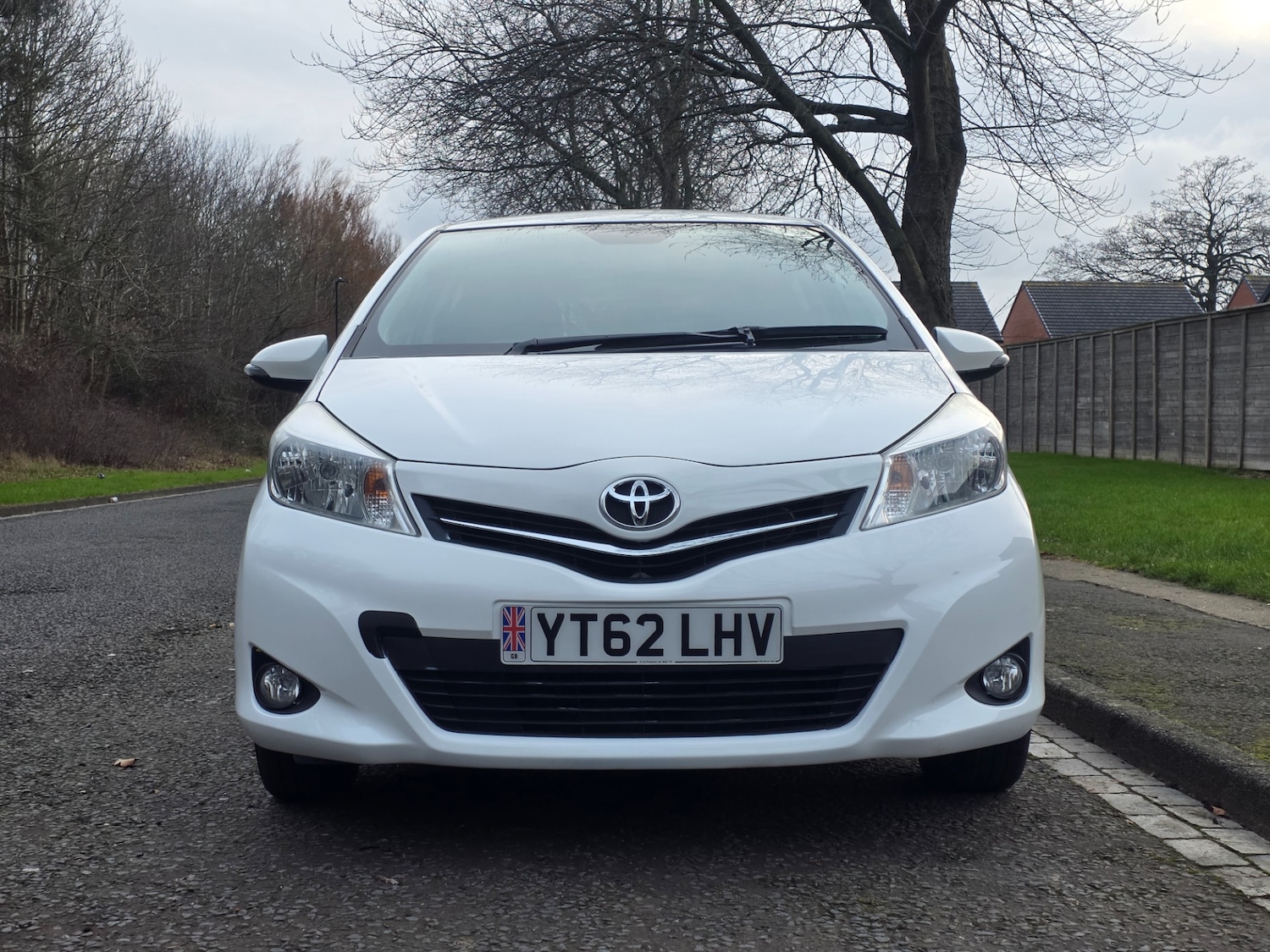 Used Toyota Yaris 2012 for sale - 77599925: Photo 41
