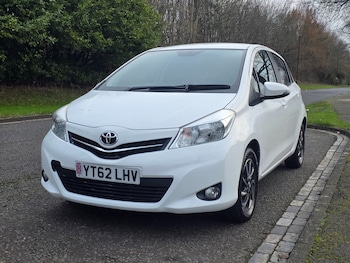Used Toyota Yaris 2012 for sale - 77599925: Photo