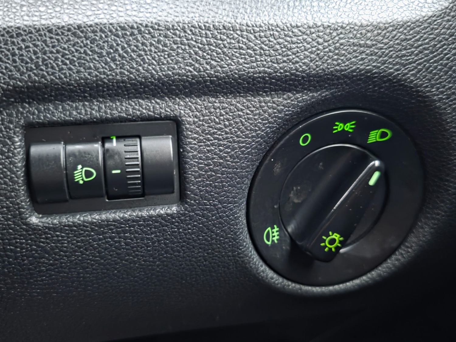 Used Skoda Fabia 2013 for sale - 77053753: Photo 42