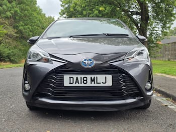 Used Toyota Yaris 2018 for sale - 79755906: Photo