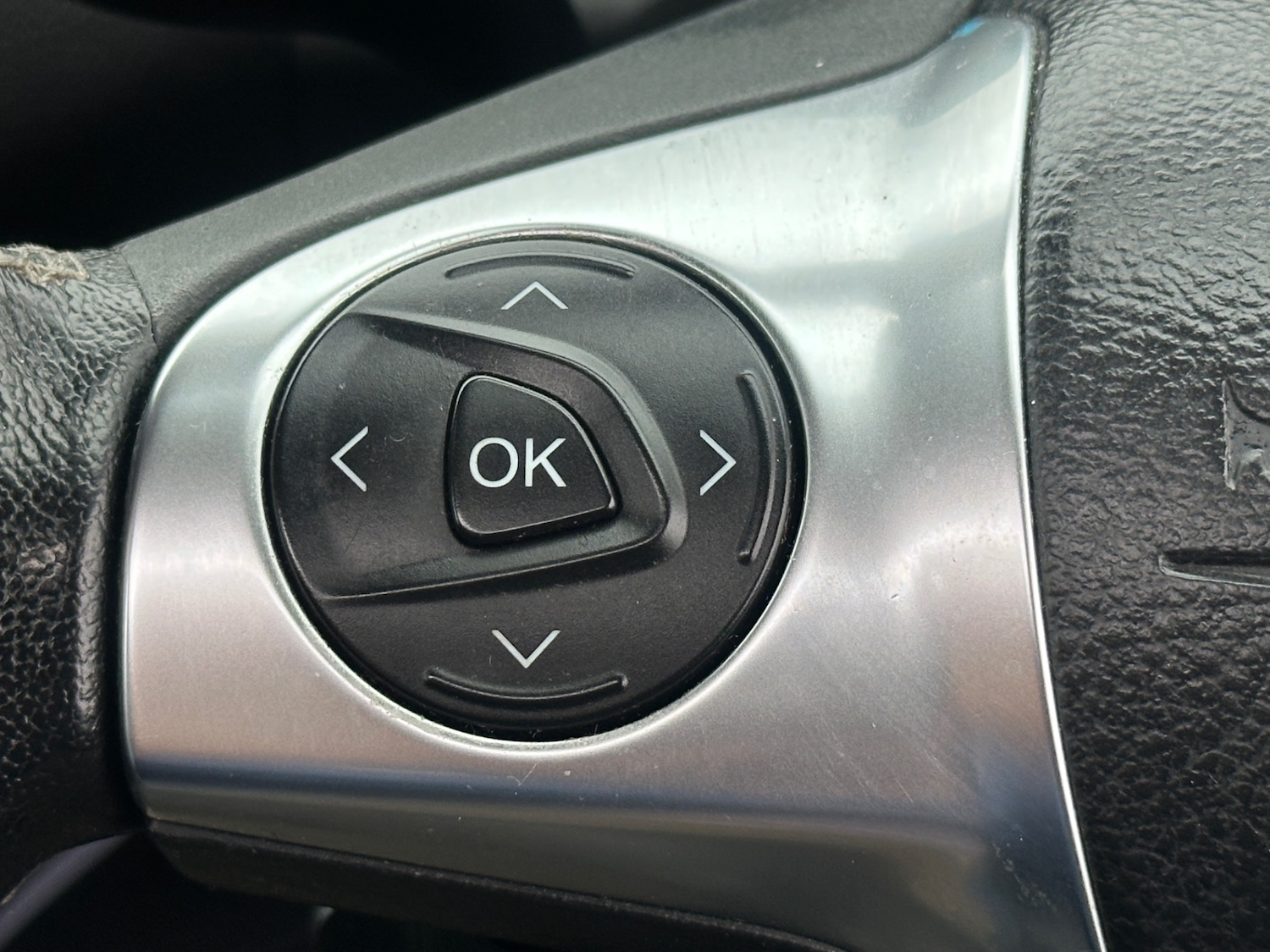 Used Ford Kuga 2015 for sale - 77043154: Photo 47