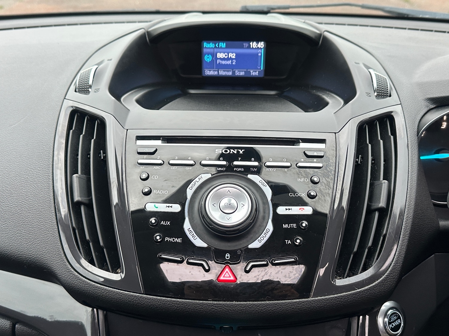 Used Ford Kuga 2015 for sale - 77043154: Photo 50