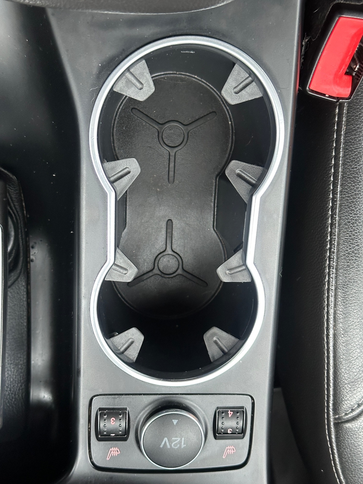 Used Ford Kuga 2015 for sale - 77043154: Photo 57