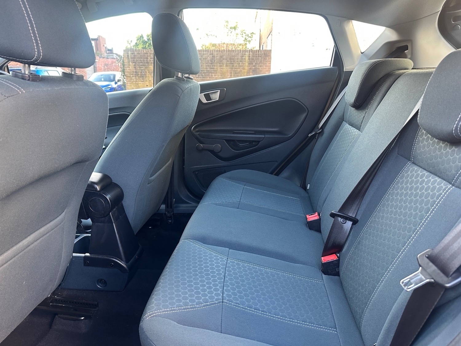 Used Ford Fiesta 2012 for sale - 76445909: Photo 27