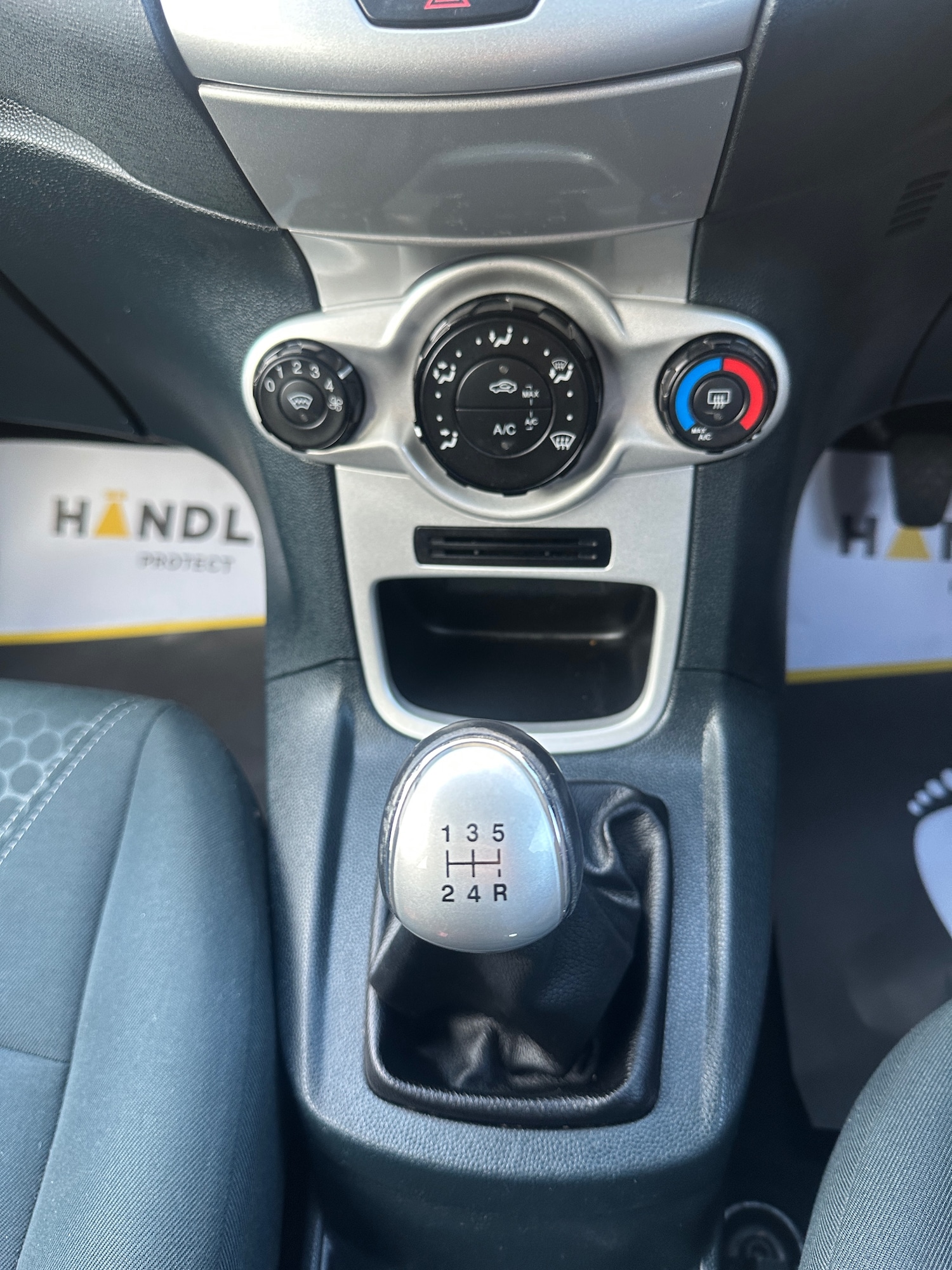 Used Ford Fiesta 2012 for sale - 76445909: Photo 32