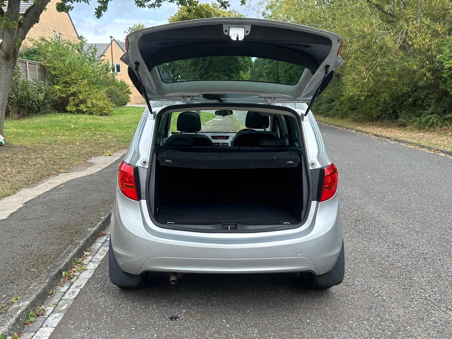 Vehicle 33