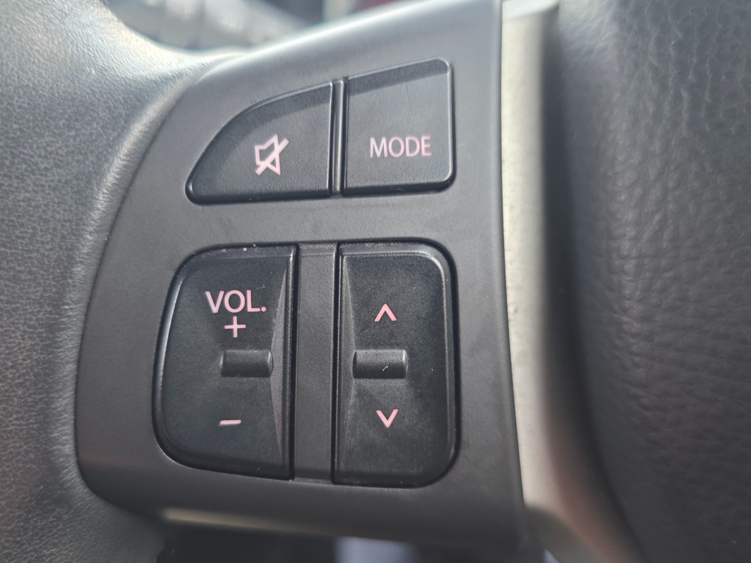 Used Suzuki Swift 2012 for sale - 77205146: Photo 37