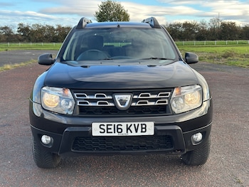 Used Dacia Duster 2016 for sale - 76204929: Photo 3