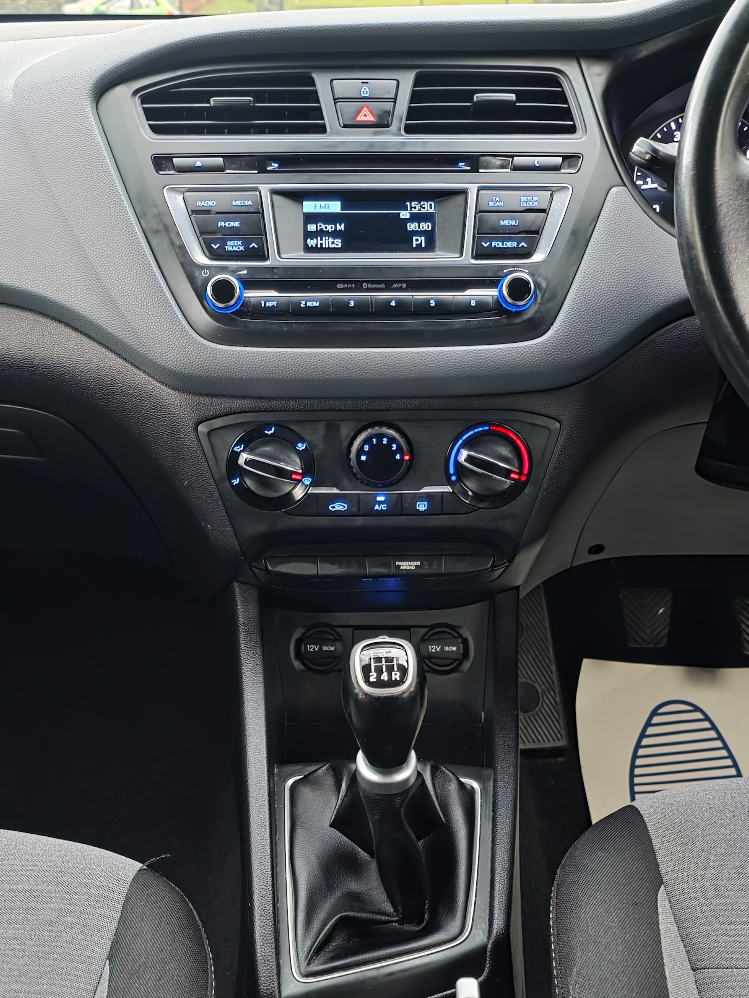 Used Hyundai i20 2015 for sale - 77158727: Photo 35