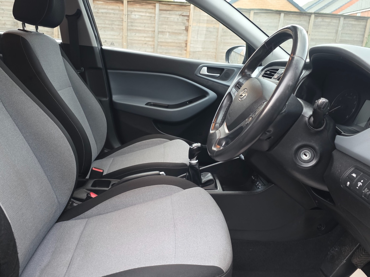 Used Hyundai i20 2015 for sale - 77158727: Photo 36