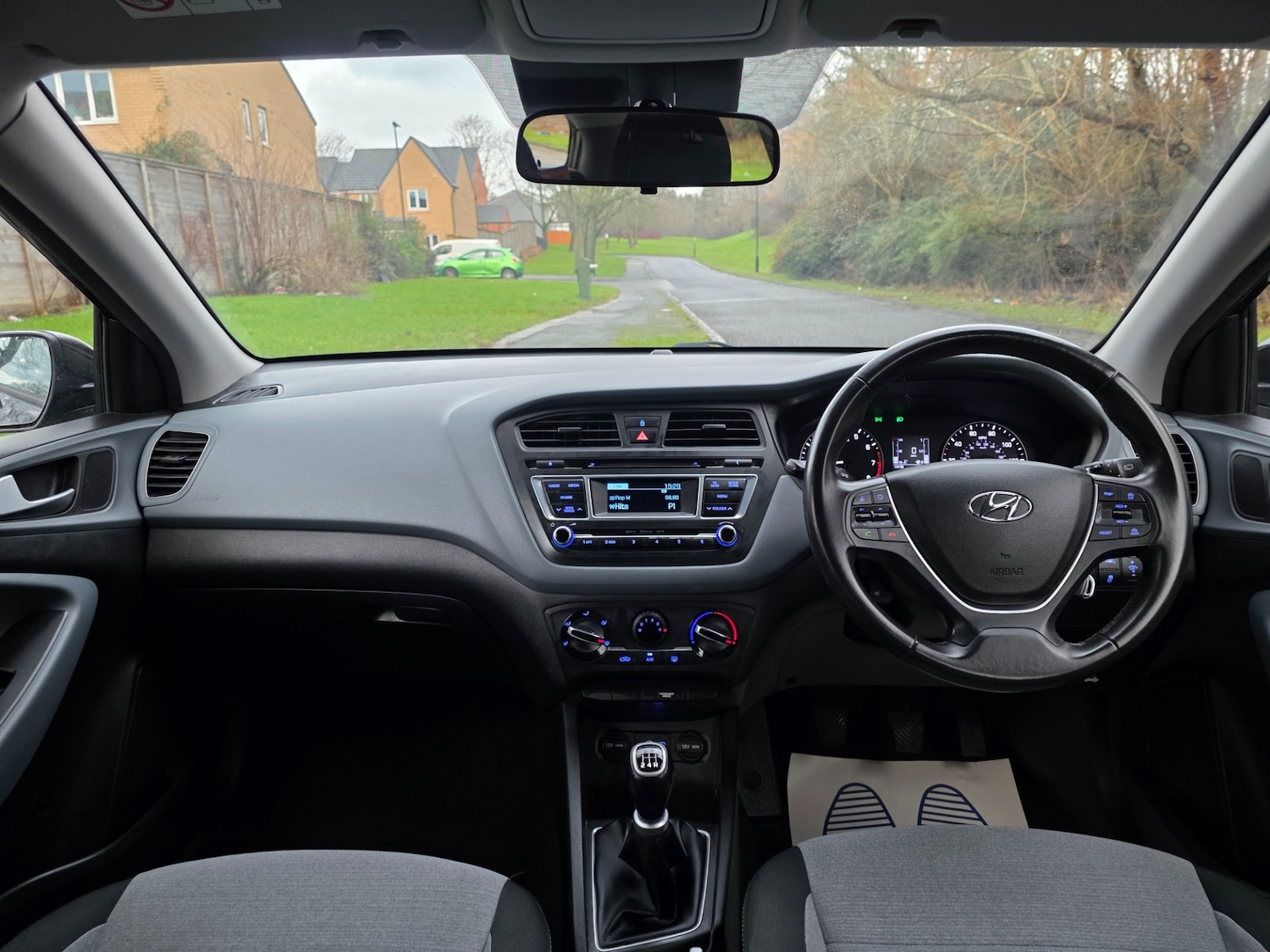 Used Hyundai i20 2015 for sale - 77158727: Photo 7