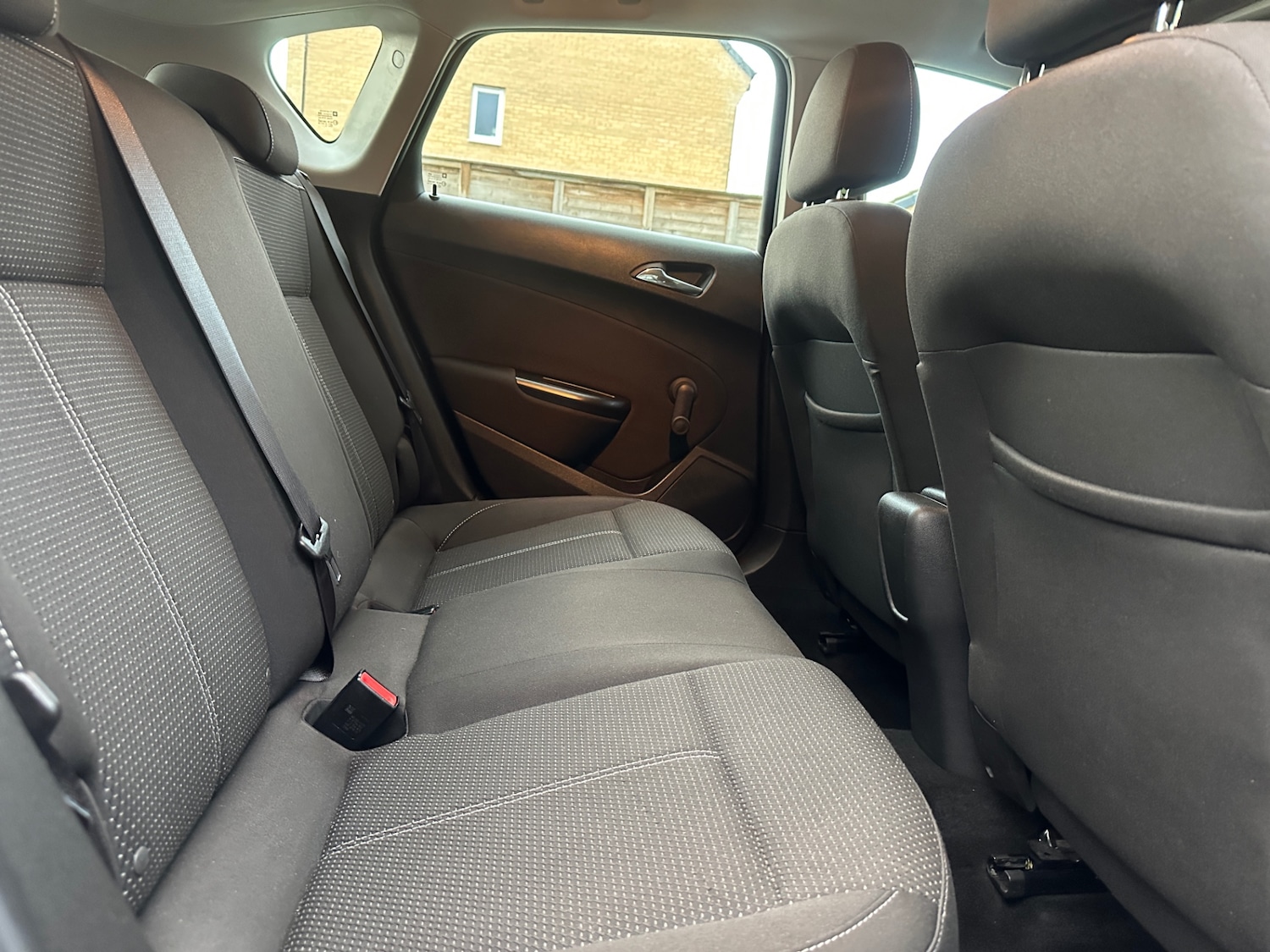 Used Vauxhall Astra 2013 for sale - 76660688: Photo 29