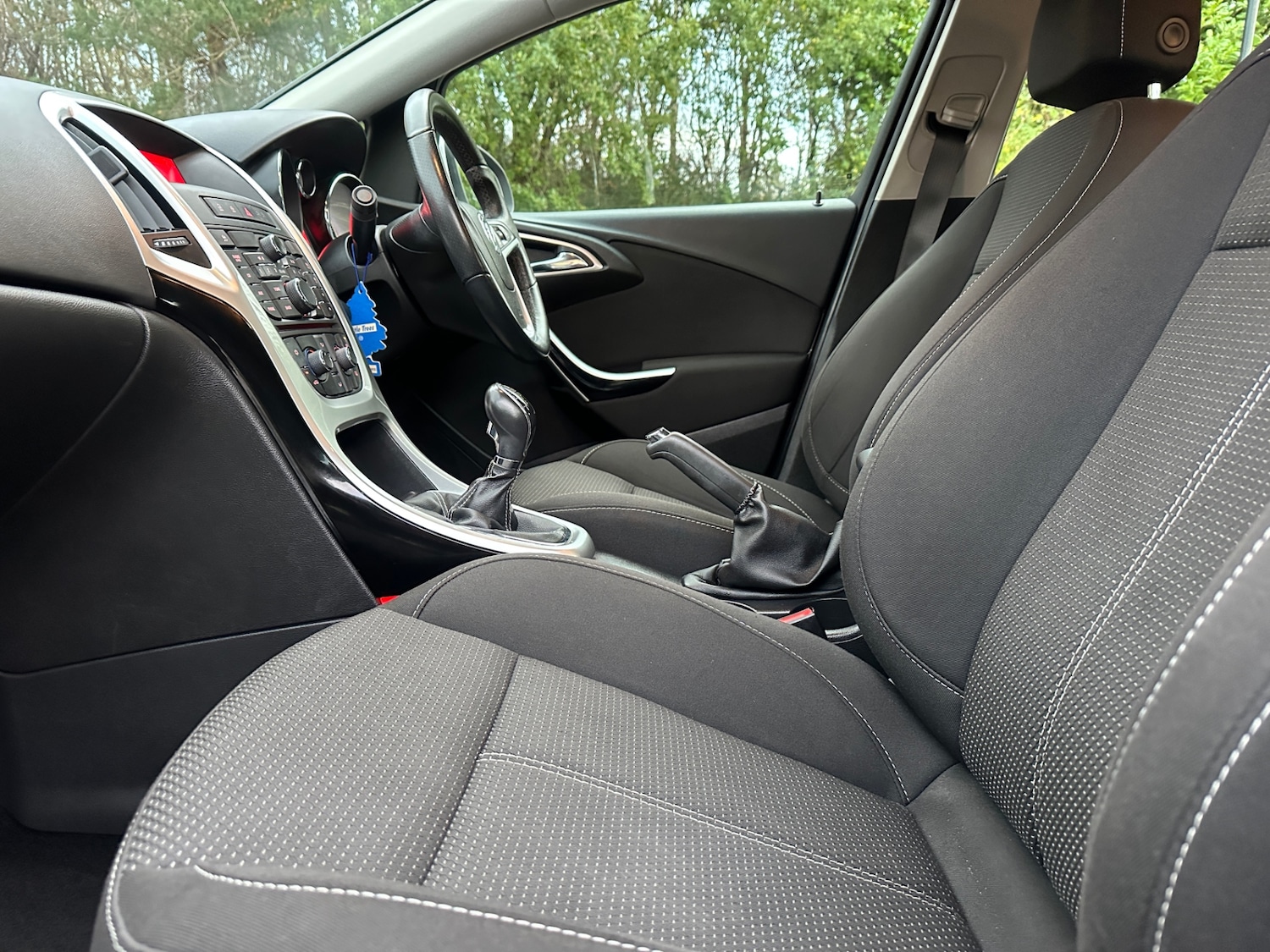 Used Vauxhall Astra 2013 for sale - 76660688: Photo 30