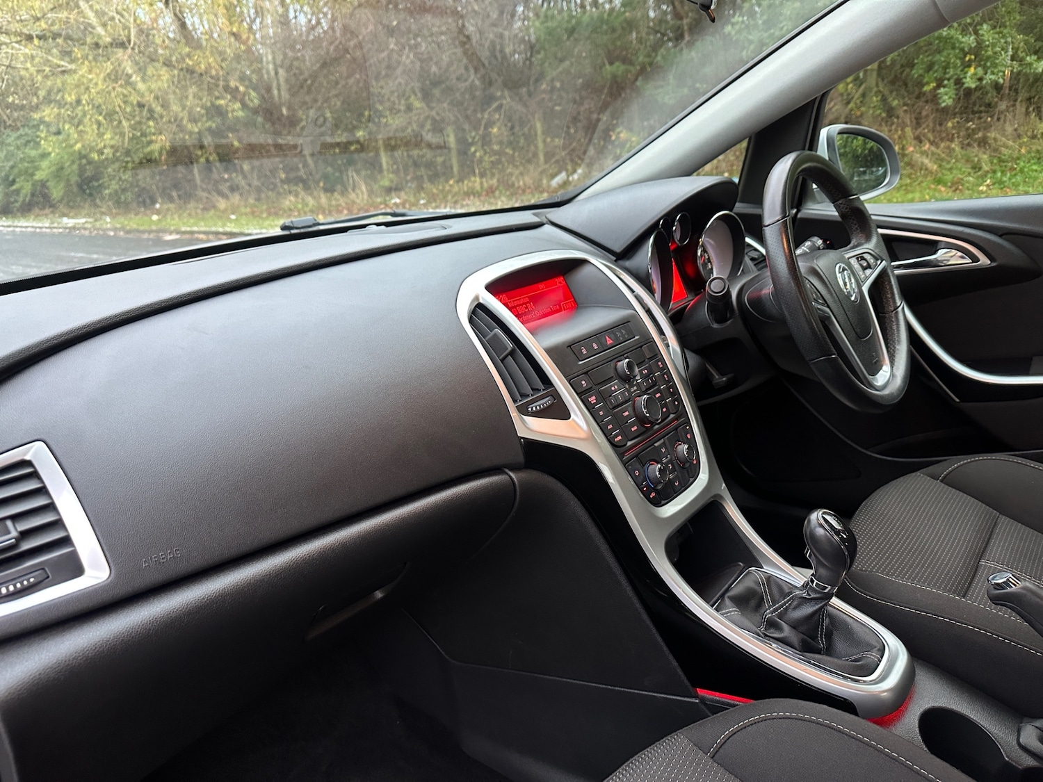 Used Vauxhall Astra 2013 for sale - 76660688: Photo 31