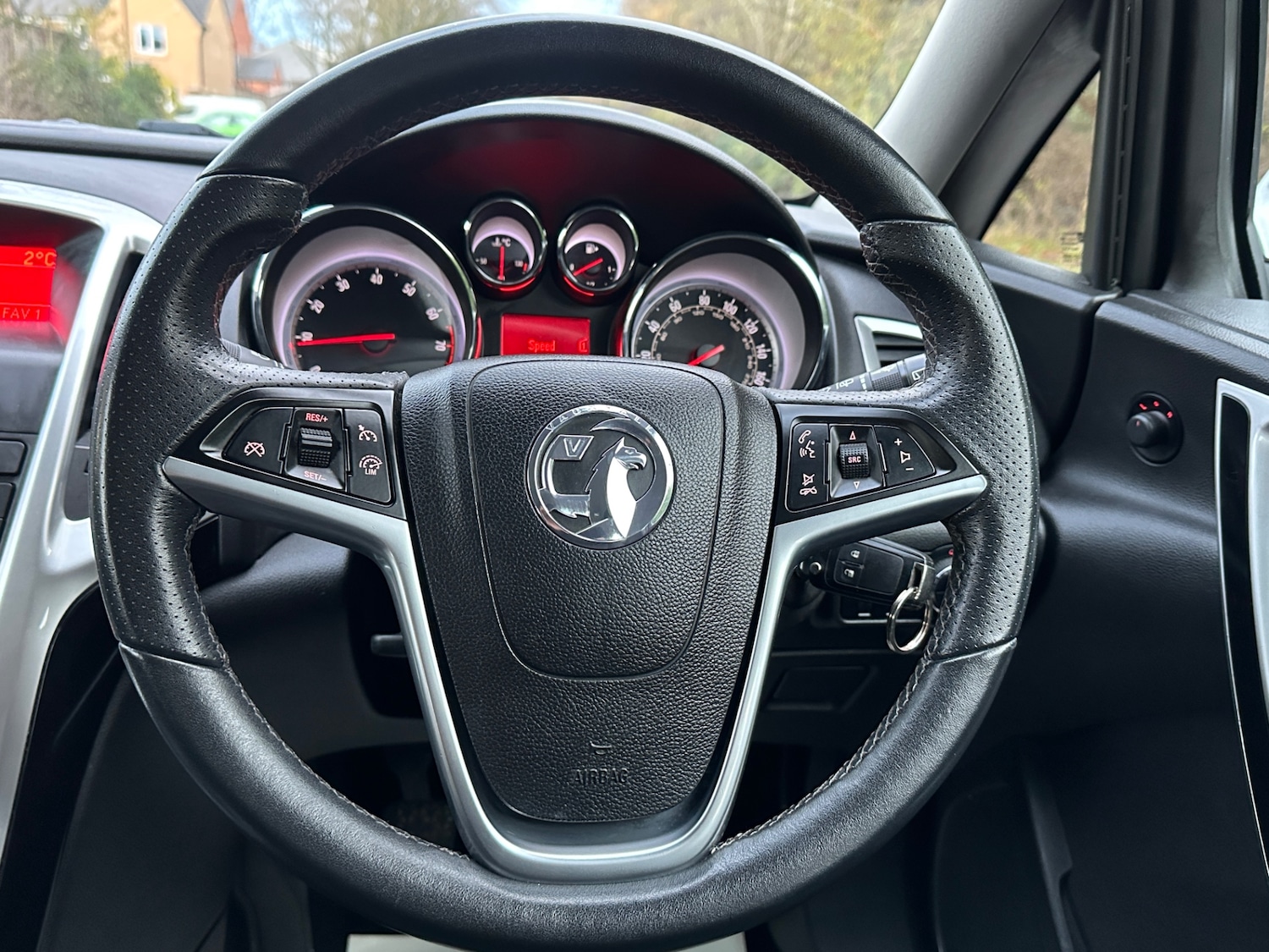 Used Vauxhall Astra 2013 for sale - 76660688: Photo 35