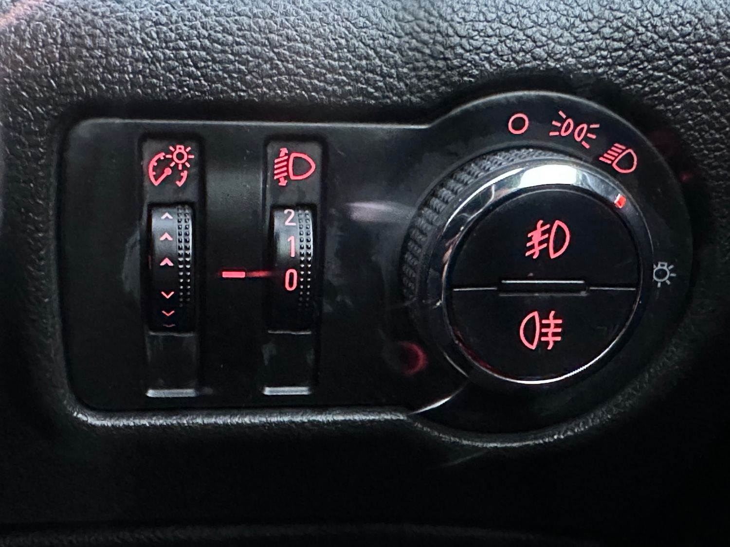 Used Vauxhall Astra 2013 for sale - 76660688: Photo 42