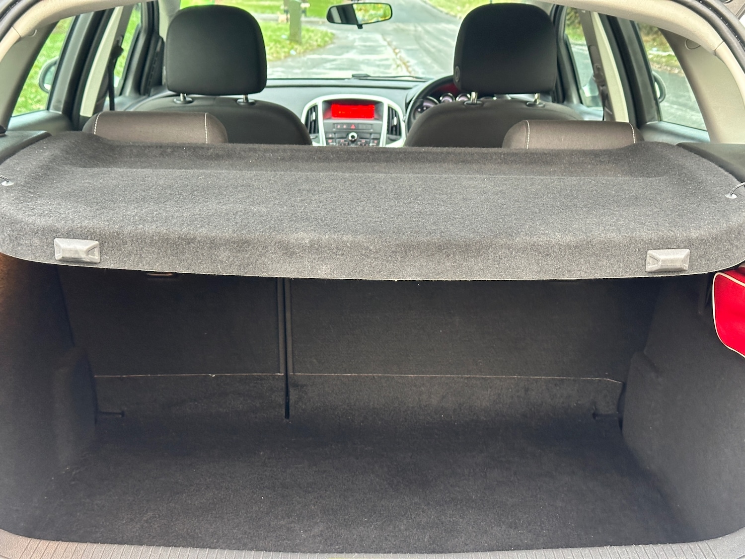 Used Vauxhall Astra 2013 for sale - 76660688: Photo 44