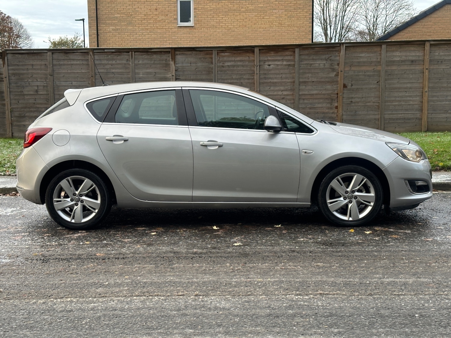 Used Vauxhall Astra 2013 for sale - 76660688: Photo 6