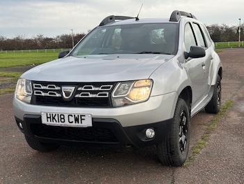 Used Dacia Duster 2018 for sale - 76563791: Photo