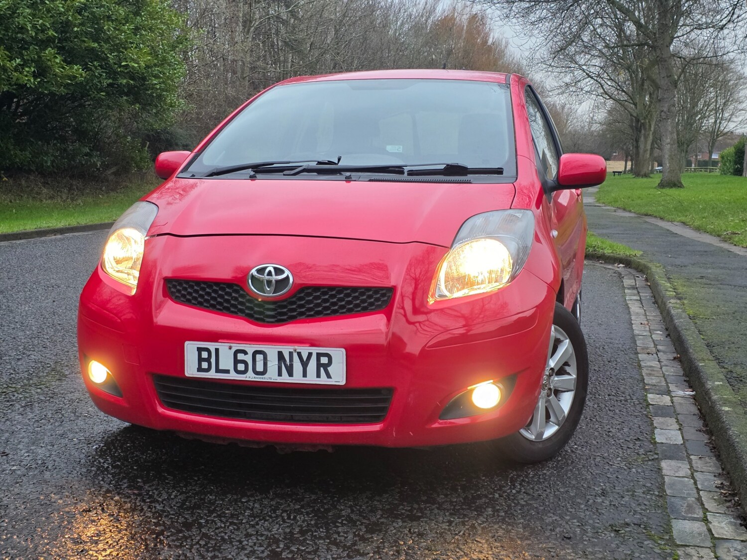 Used Toyota Yaris 2011 for sale - 77342493: Photo 11