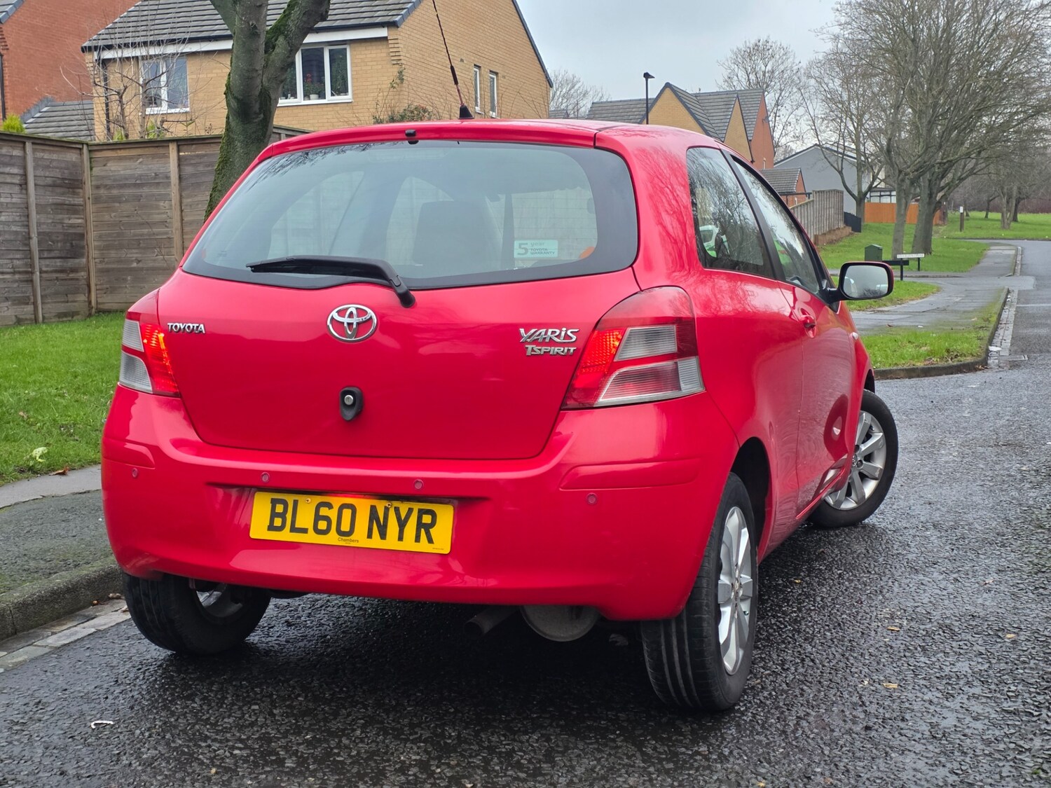 Used Toyota Yaris 2011 for sale - 77342493: Photo 21