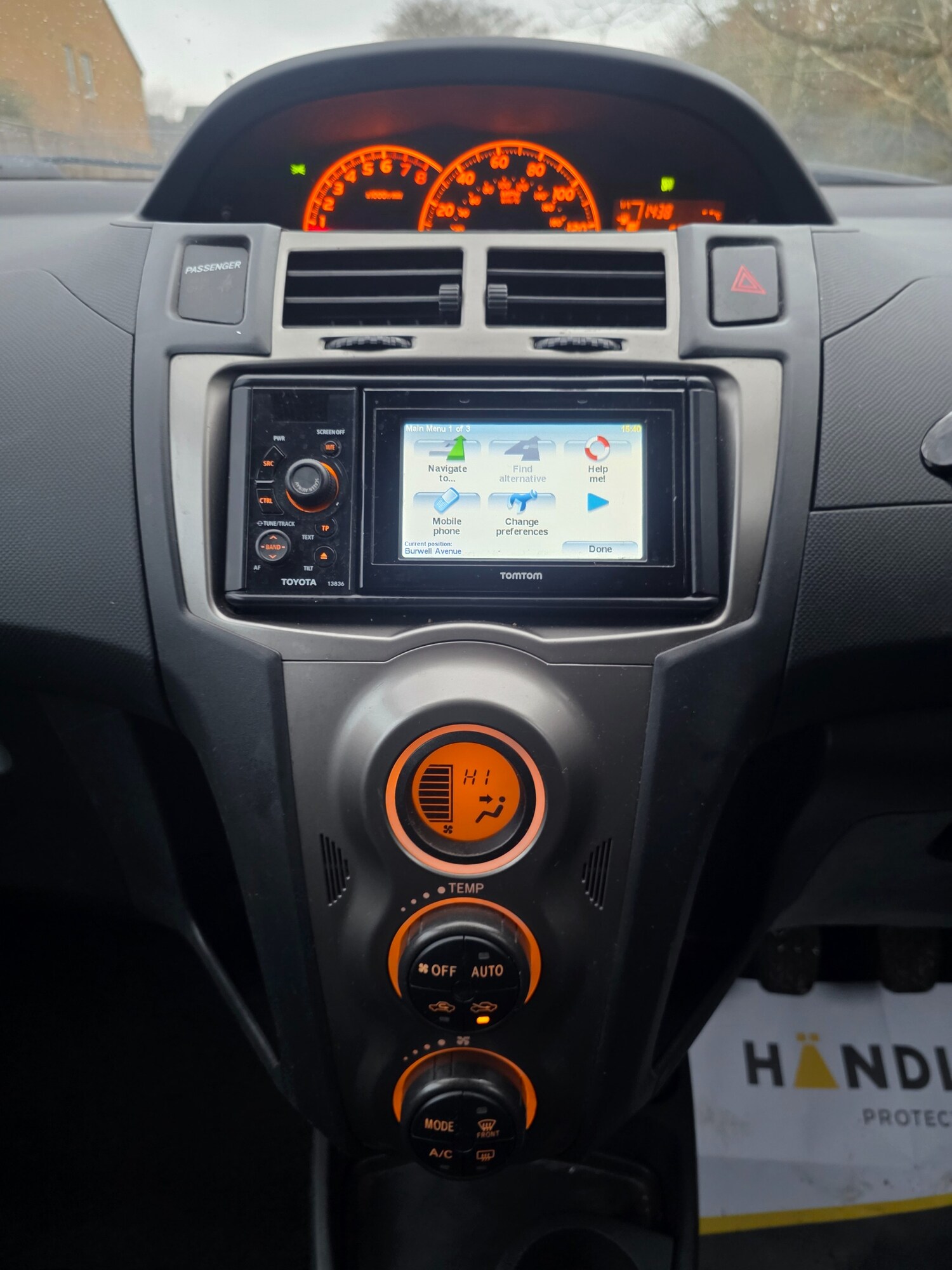 Used Toyota Yaris 2011 for sale - 77342493: Photo 27