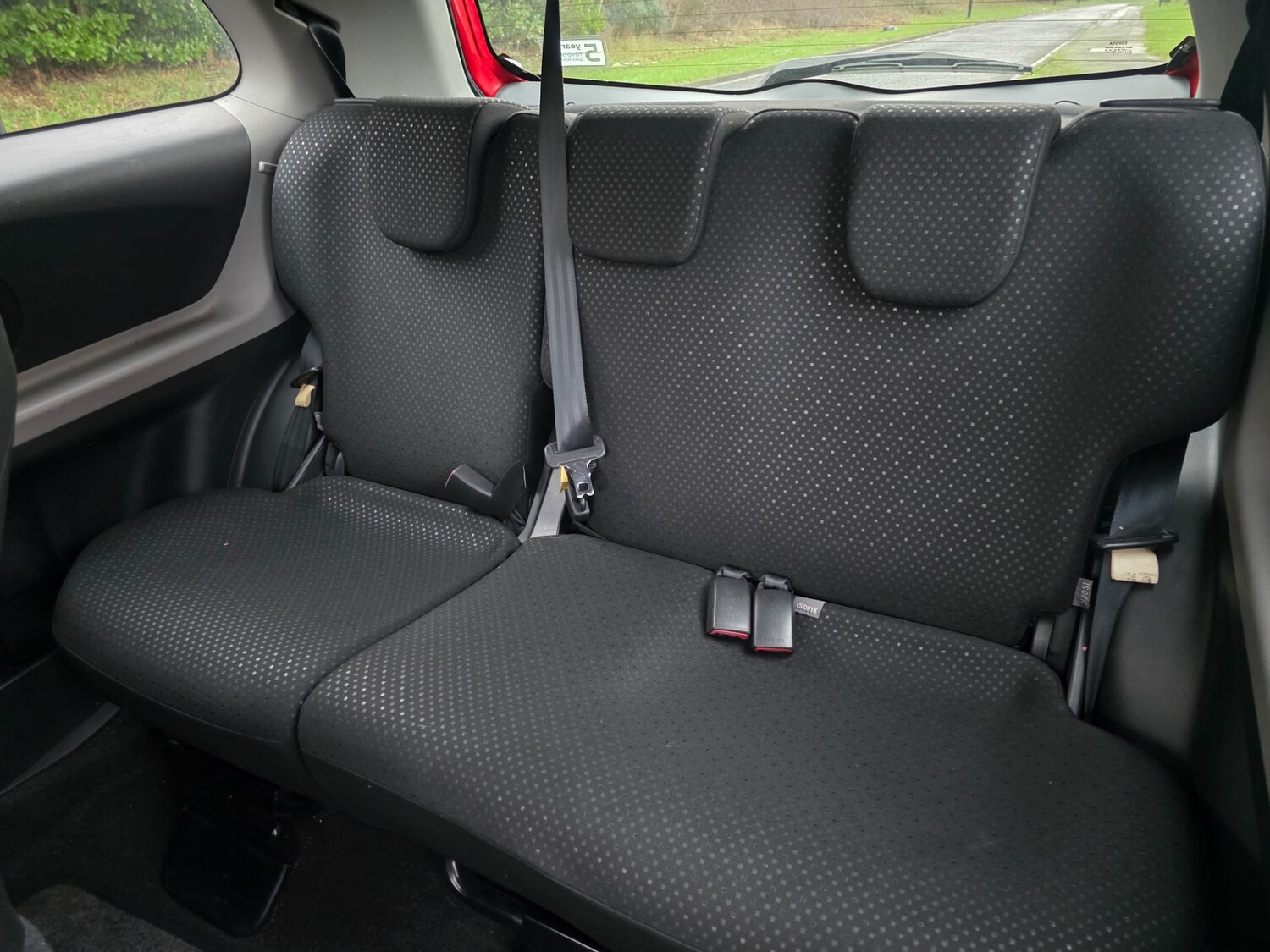 Used Toyota Yaris 2011 for sale - 77342493: Photo 29