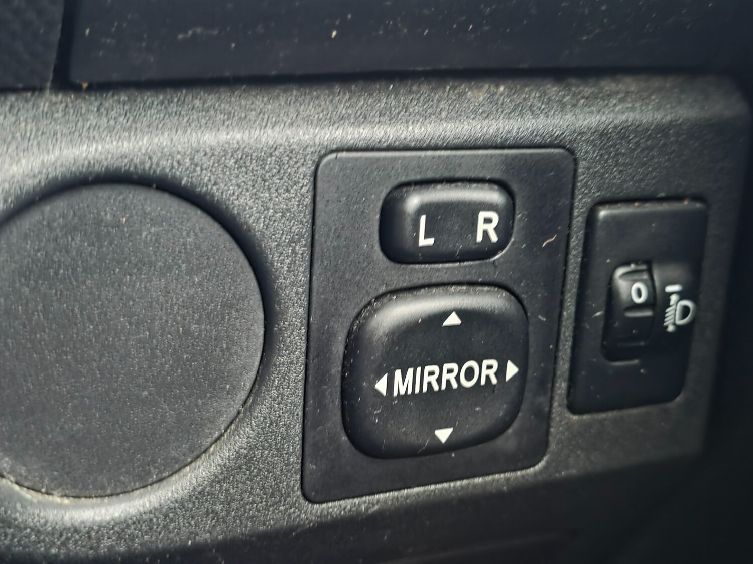 Used Toyota Yaris 2011 for sale - 77342493: Photo 37