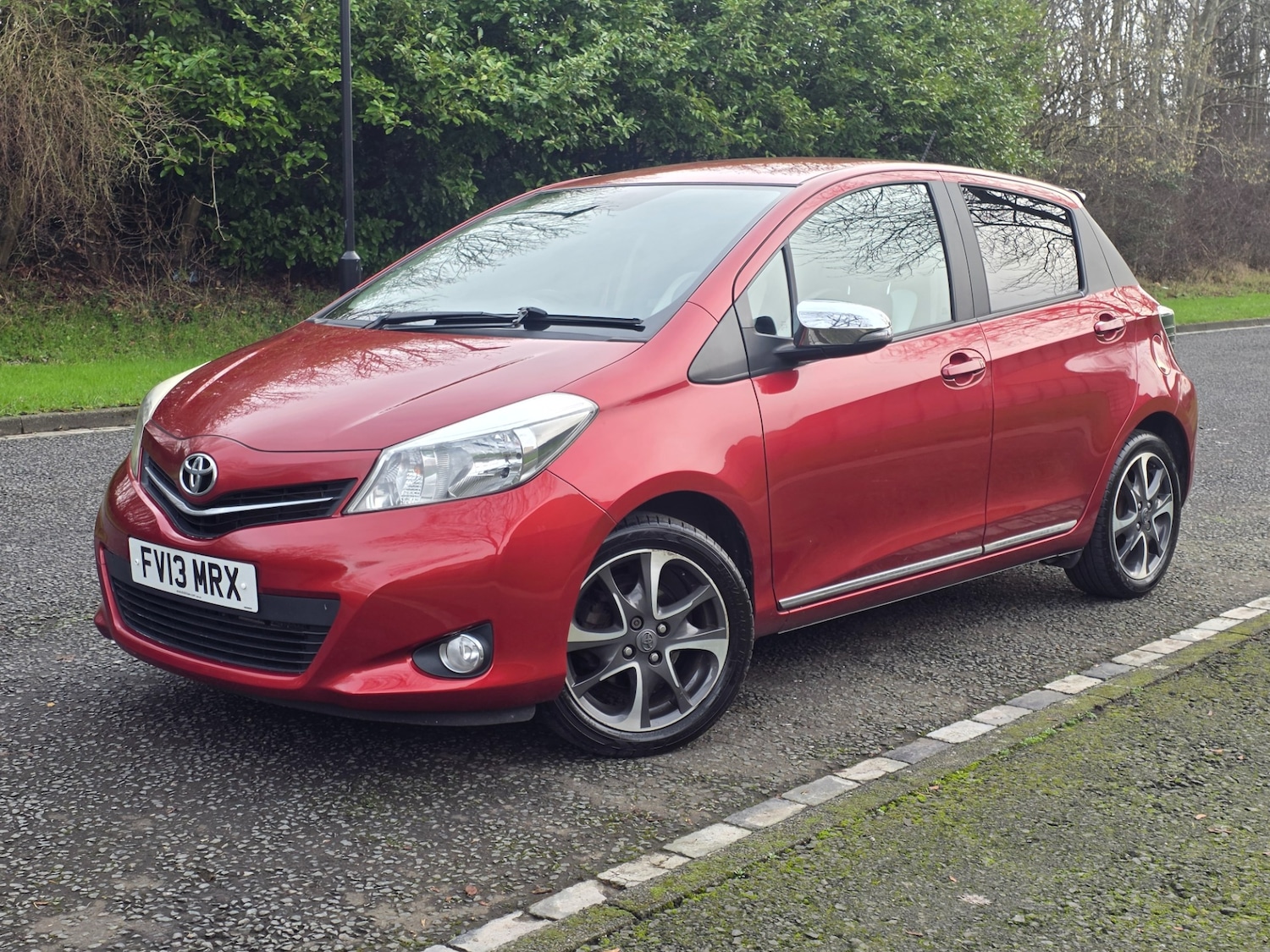 Used Toyota Yaris 2013 for sale - 77564352: Photo 12