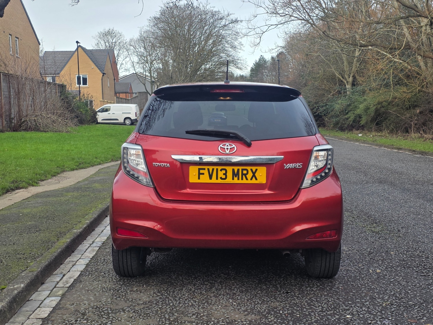 Used Toyota Yaris 2013 for sale - 77564352: Photo 18