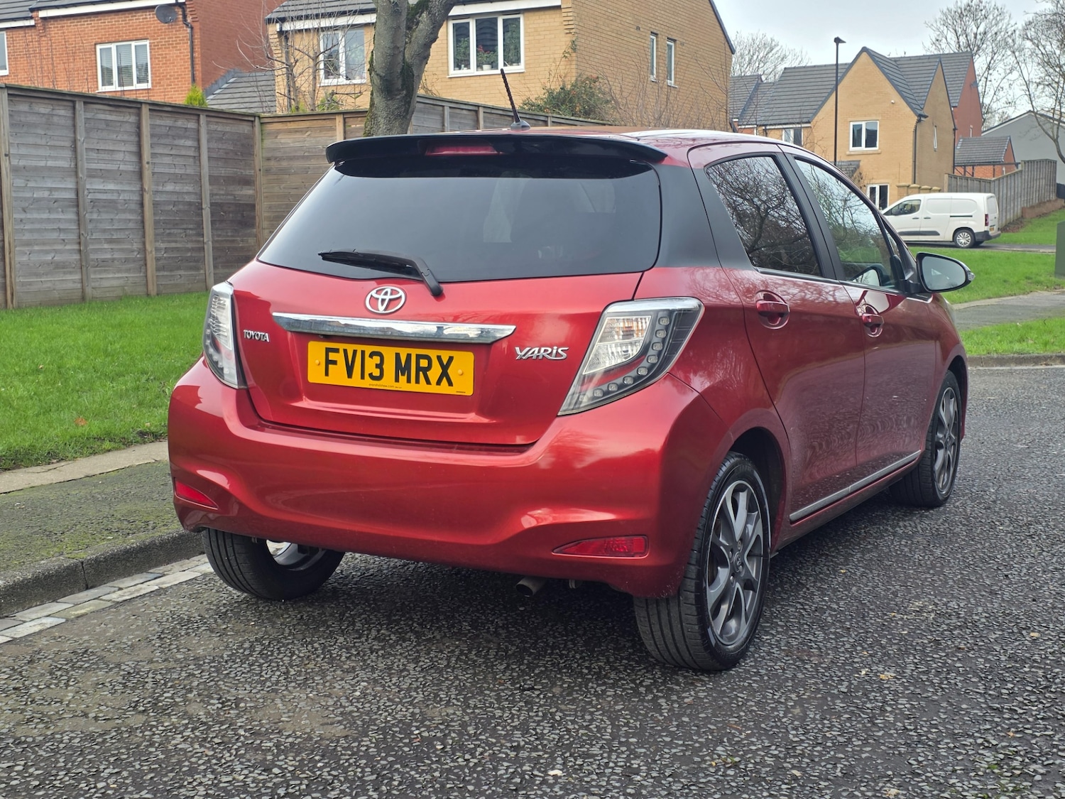 Used Toyota Yaris 2013 for sale - 77564352: Photo 21